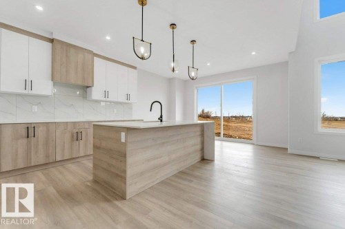 1847 Crossbill Loop, Edmonton, AB - Indoor Photo Showing Kitchen
