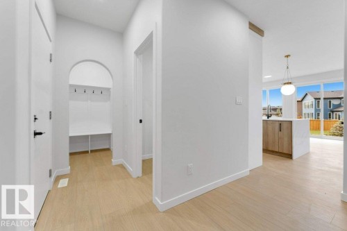 1623 Siskin Link Link, Edmonton, AB - Indoor Photo Showing Other Room