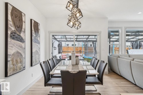 17618 63A Street, Edmonton, AB - Indoor Photo Showing Dining Room