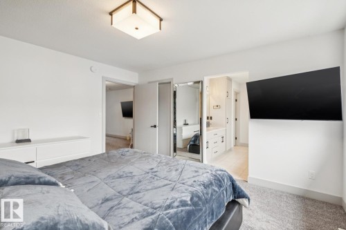 17618 63A Street, Edmonton, AB - Indoor Photo Showing Bedroom