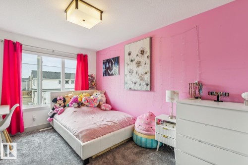 17618 63A Street, Edmonton, AB - Indoor Photo Showing Bedroom