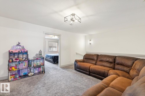 17618 63A Street, Edmonton, AB - Indoor Photo Showing Other Room