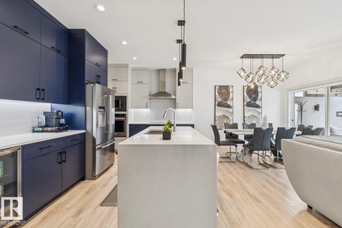 17618 63A Street, Edmonton, AB - Indoor Photo Showing Kitchen With Stainless Steel Kitchen With Upgraded Kitchen