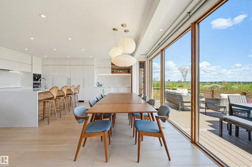 2 Valleyview Crescent, Edmonton, AB - Indoor Photo Showing Dining Room