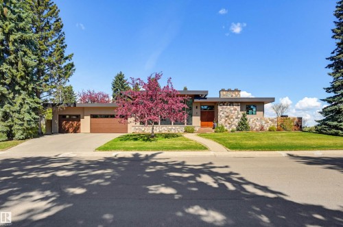 2 Valleyview Crescent, Edmonton, AB - Outdoor With Facade
