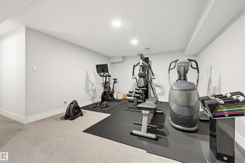 2 Valleyview Crescent, Edmonton, AB - Indoor Photo Showing Gym Room