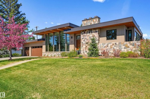 2 Valleyview Crescent, Edmonton, AB - Outdoor