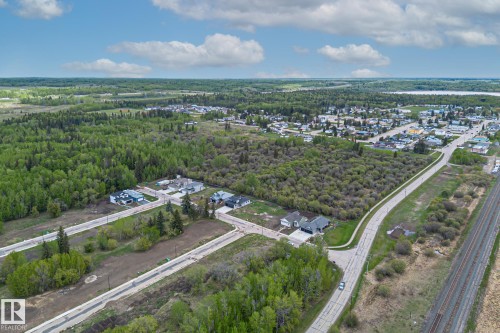 5512 52A Avenue, Wabamun, AB 