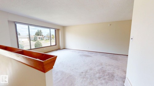 4521 42 Avenue, Drayton Valley, AB - Indoor Photo Showing Other Room