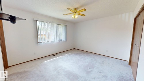 4521 42 Avenue, Drayton Valley, AB - Indoor Photo Showing Other Room
