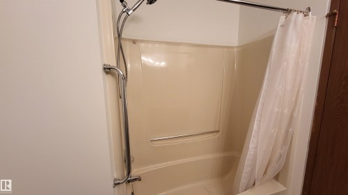 4521 42 Avenue, Drayton Valley, AB - Indoor Photo Showing Bathroom