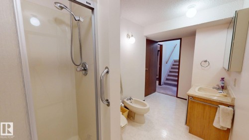 4521 42 Avenue, Drayton Valley, AB - Indoor Photo Showing Bathroom