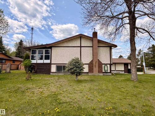 Chimney for gas fireplace in lower level - 4521 42 Avenue, Drayton Valley, AB - Outdoor