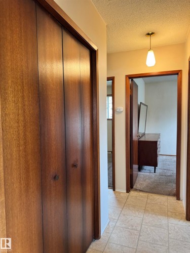 5707 90 Avenue, Edmonton, AB - Indoor Photo Showing Other Room