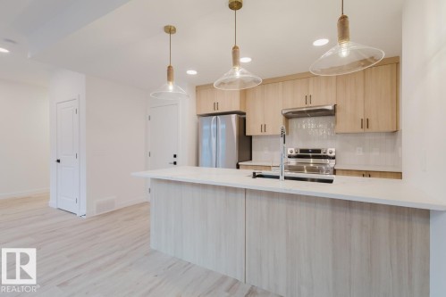 3 16231 19 Avenue, Edmonton, AB - Indoor Photo Showing Kitchen