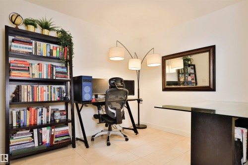 203 2606 109 Street, Edmonton, AB - Indoor Photo Showing Office