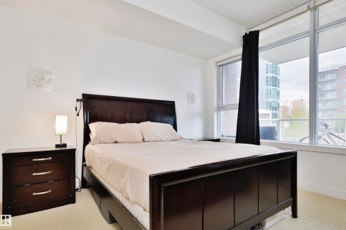 203 2606 109 Street, Edmonton, AB - Indoor Photo Showing Bedroom