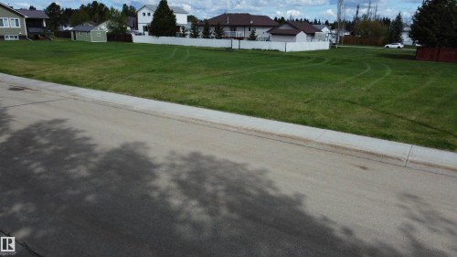 4520 50 Avenue, Warburg, AB 