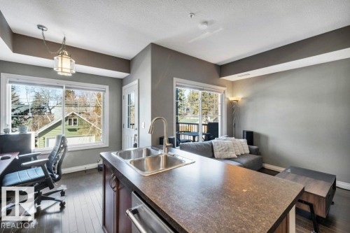 205 6720 112 Street, Edmonton, AB - Indoor