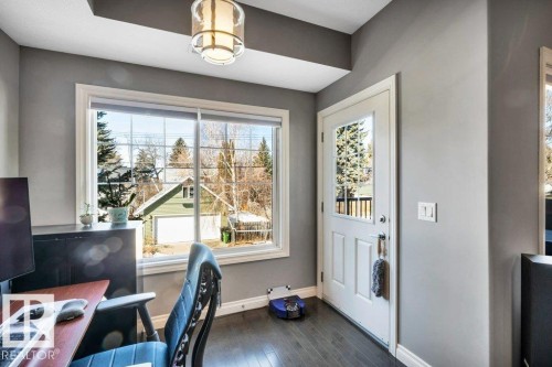 205 6720 112 Street, Edmonton, AB - Indoor