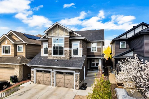 3203 Winspear Crescent, Edmonton, AB - Outdoor With Facade