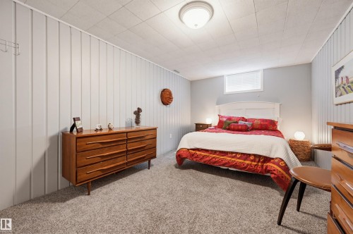 14631 88 Avenue, Edmonton, AB - Indoor Photo Showing Bedroom