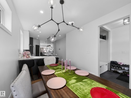 10449 143 Street, Edmonton, AB - Indoor Photo Showing Dining Room