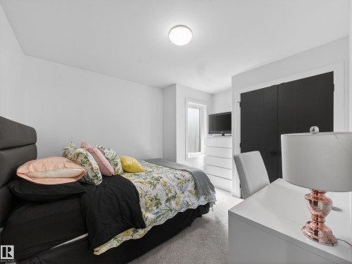 10449 143 Street, Edmonton, AB - Indoor Photo Showing Bedroom