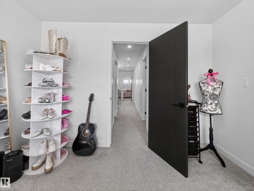 10449 143 Street, Edmonton, AB - Indoor