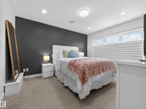 10449 143 Street, Edmonton, AB - Indoor Photo Showing Bedroom