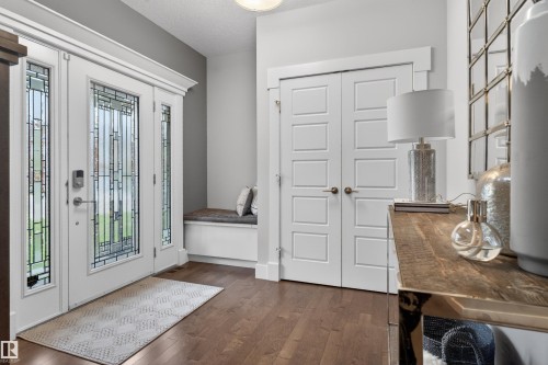 9012 24 Avenue, Edmonton, AB 