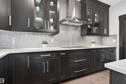 9012 24 Avenue, Edmonton, AB 
