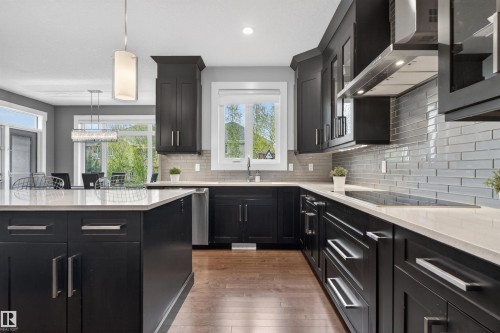 9012 24 Avenue, Edmonton, AB 