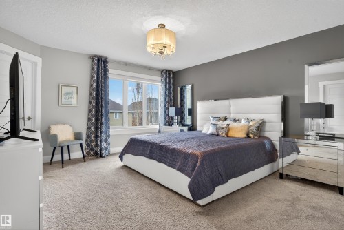 9012 24 Avenue, Edmonton, AB 