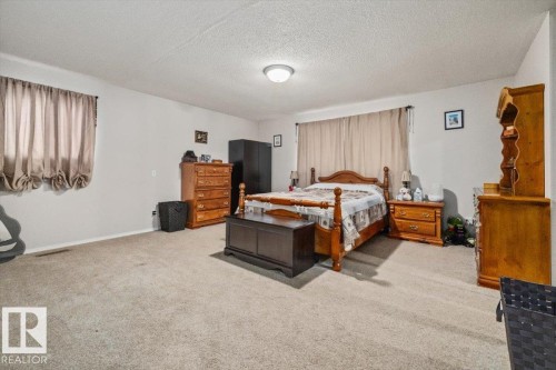 4411 209 Street, Edmonton, AB - Indoor Photo Showing Bedroom