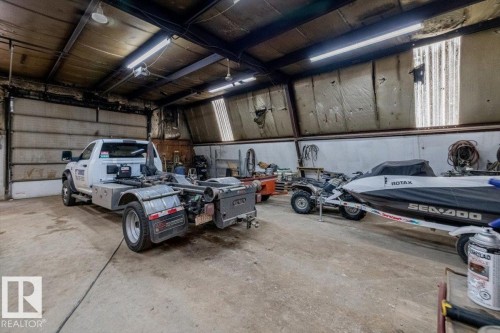 4411 209 Street, Edmonton, AB - Indoor Photo Showing Garage