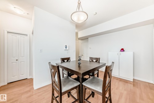 309 1003 Gault Boulevard, Edmonton, AB - Indoor Photo Showing Dining Room