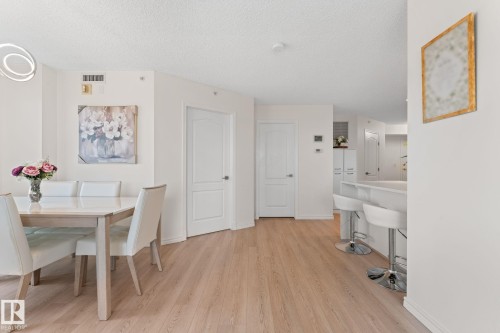 1602 10649 Saskatchewan Drive, Edmonton, AB - Indoor Photo Showing Dining Room