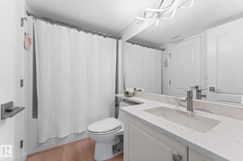 1602 10649 Saskatchewan Drive, Edmonton, AB - Indoor Photo Showing Bathroom