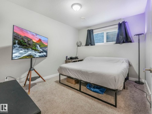 1304 Graybriar Green, Stony Plain, AB - Indoor Photo Showing Bedroom
