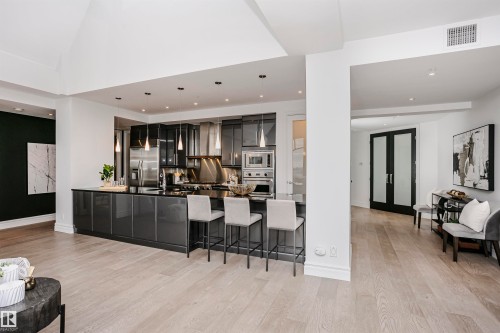 2104 9020 Jasper Avenue, Edmonton, AB - Indoor
