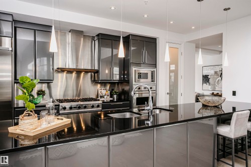 2104 9020 Jasper Avenue, Edmonton, AB - Indoor Photo Showing Kitchen With Upgraded Kitchen