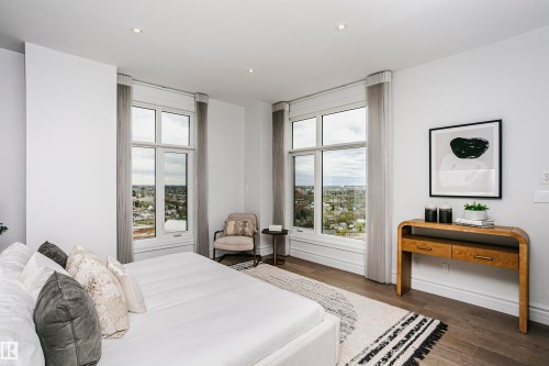 2104 9020 Jasper Avenue, Edmonton, AB - Indoor Photo Showing Bedroom