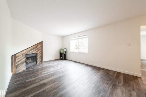 5642 148 Street, Edmonton, AB - Indoor With Fireplace