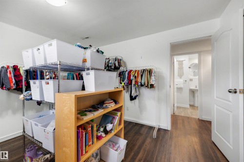 5502 52 Street, Leduc, AB - Indoor