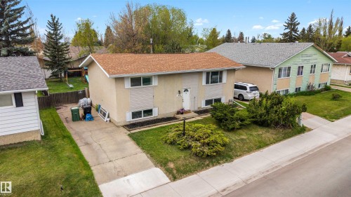 5502 52 Street, Leduc, AB - Outdoor
