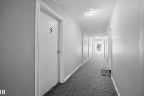 3 18315 89 Avenue, Edmonton, AB - Indoor Photo Showing Other Room