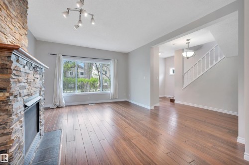 11028 84 Avenue, Edmonton, AB - Indoor With Fireplace