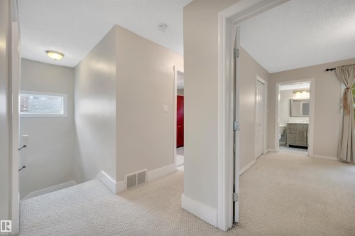 11028 84 Avenue, Edmonton, AB - Indoor Photo Showing Other Room
