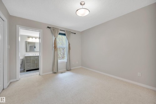 11028 84 Avenue, Edmonton, AB - Indoor Photo Showing Other Room